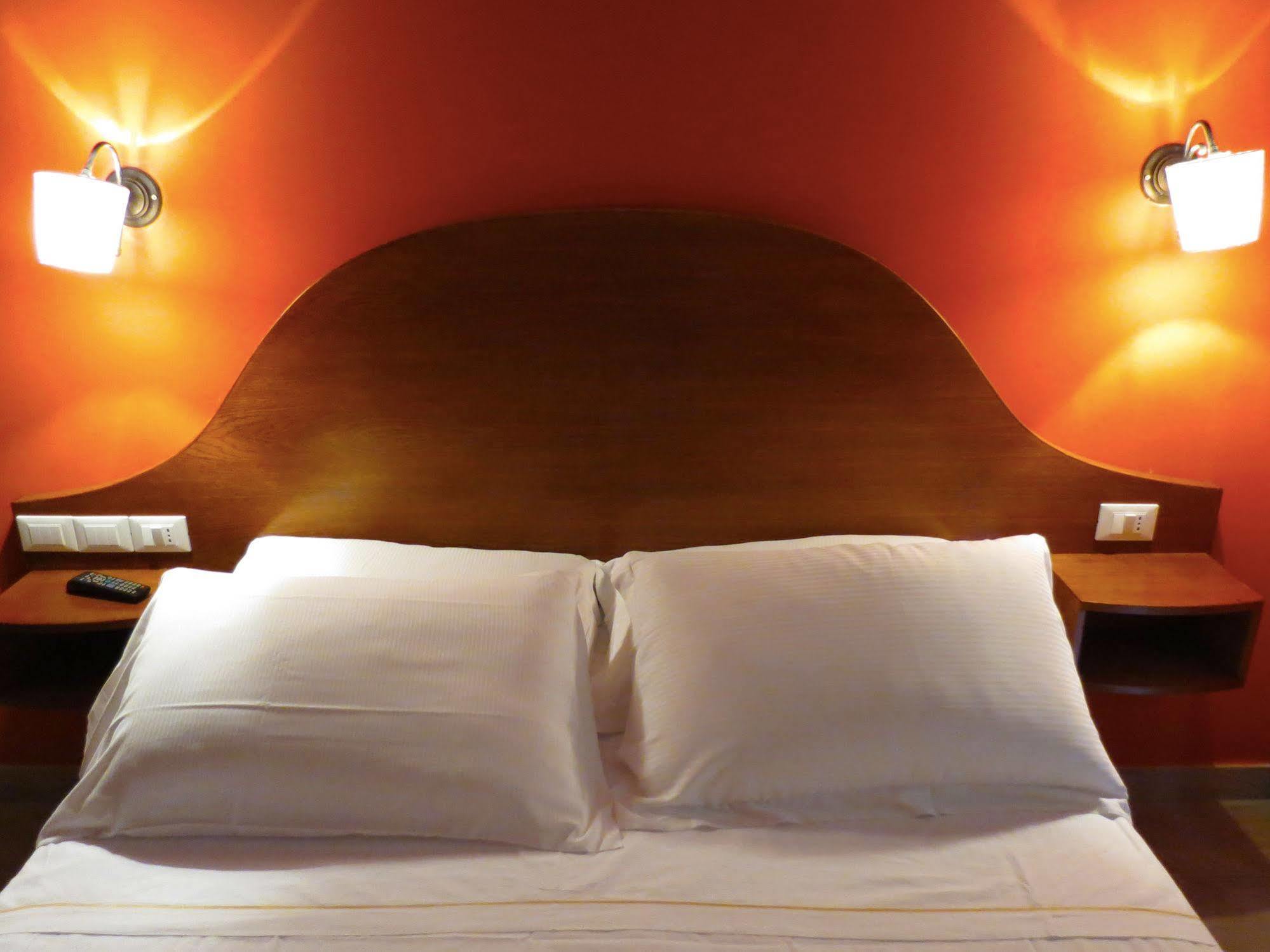 Paradise Hotel Roma